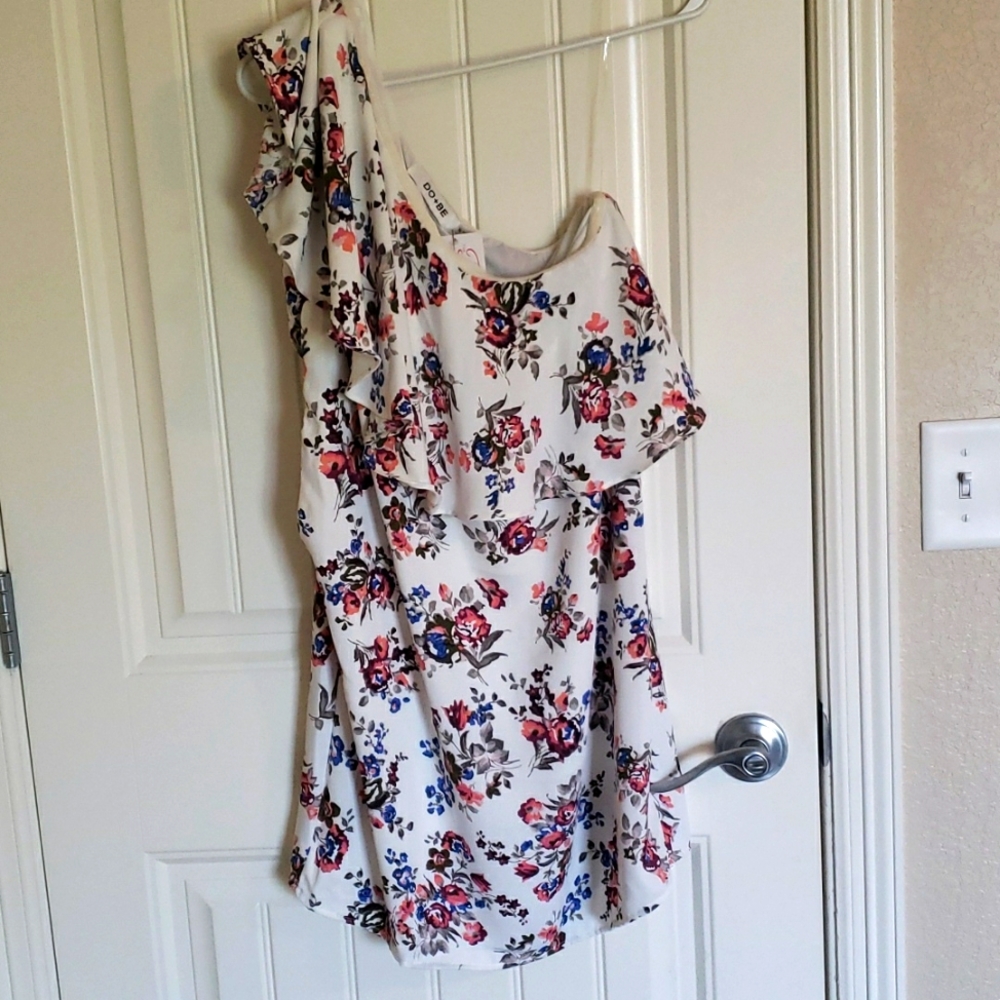 Medium do + be one shoulder floral dress